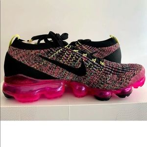 Nike vapormqx flyknit 3 Pink Blast women size 6.5